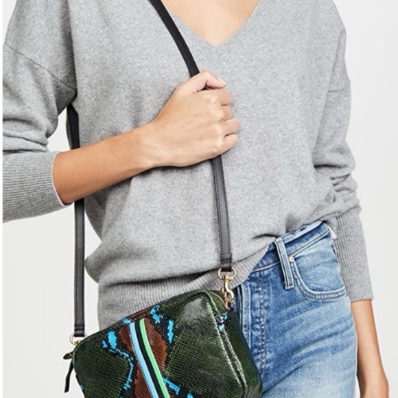 Clare V. Vivier Midi Sac in evergreen snake stripes - Picture 3 of 13